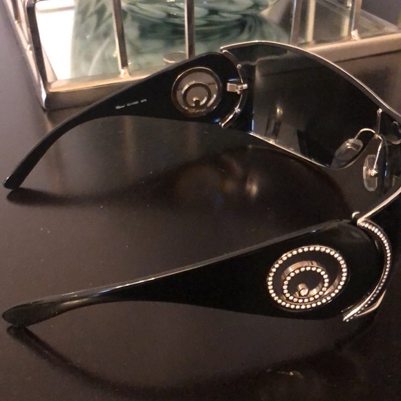 Chopard Sunglasses - Picture 4 of 5